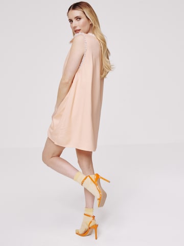 Robe d’été 'Emilia' Daahls by Emma Roberts exclusively for ABOUT YOU en orange