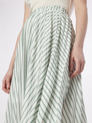 ABOUT YOU Skirt 'Corin' in Green