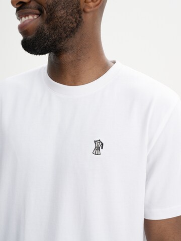 MELA Majica 'PRAVIN' | bela barva