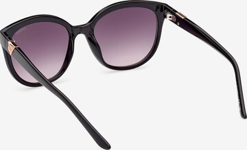 Ochelari de soare de la GUESS pe negru