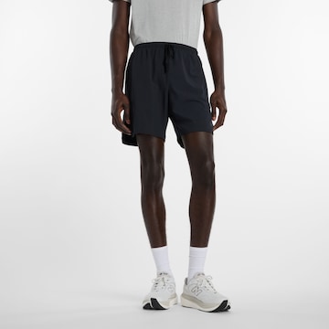new balance - Regular Calças de desporto 'RC Essential Short 7"' em preto: frente