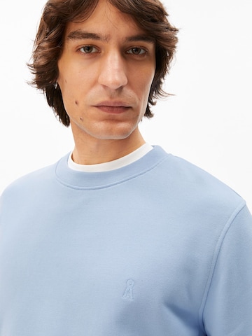 ARMEDANGELS Sweatshirt in Blue
