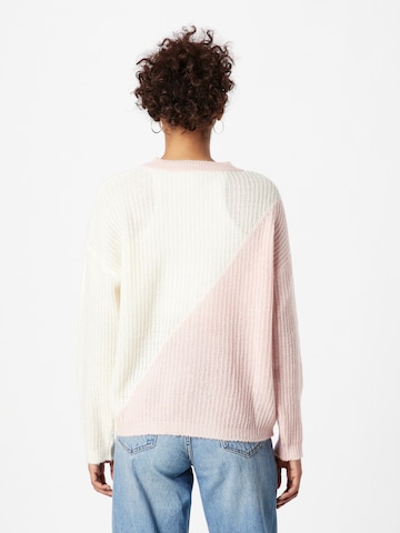 PIECES Sweter 'NILLE' w kolorze różowy