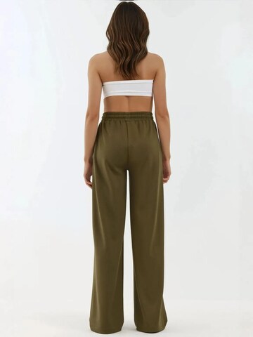 Wide leg Pantaloni sportivi di Hiccup in verde