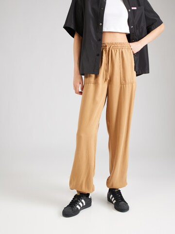 ONLY Loose fit Trousers 'KENYA' in Brown: front