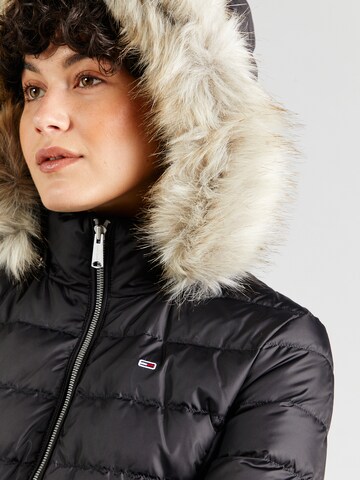 Tommy Jeans Зимняя куртка в Черный