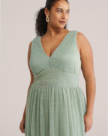 WE Fashion Βραδινό φόρεμα σε πράσινο: μπροστά