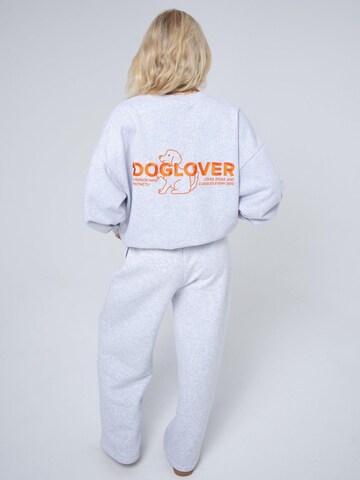BAYSIDE BOUND Oversized sweater 'THE DOGLOVER UNISEX OVERSIZE SWEATER' in Grey