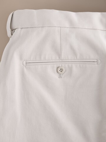 Next Слим Брюки-чинос 'Ultimate' в Белый