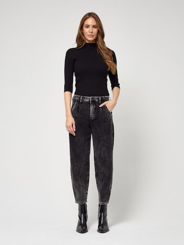 Gang - Tapered Calças com pregas '94SILVIA' em preto