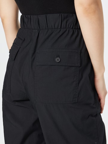 GAP Loosefit Hose 'OFF-DUTY' in Schwarz