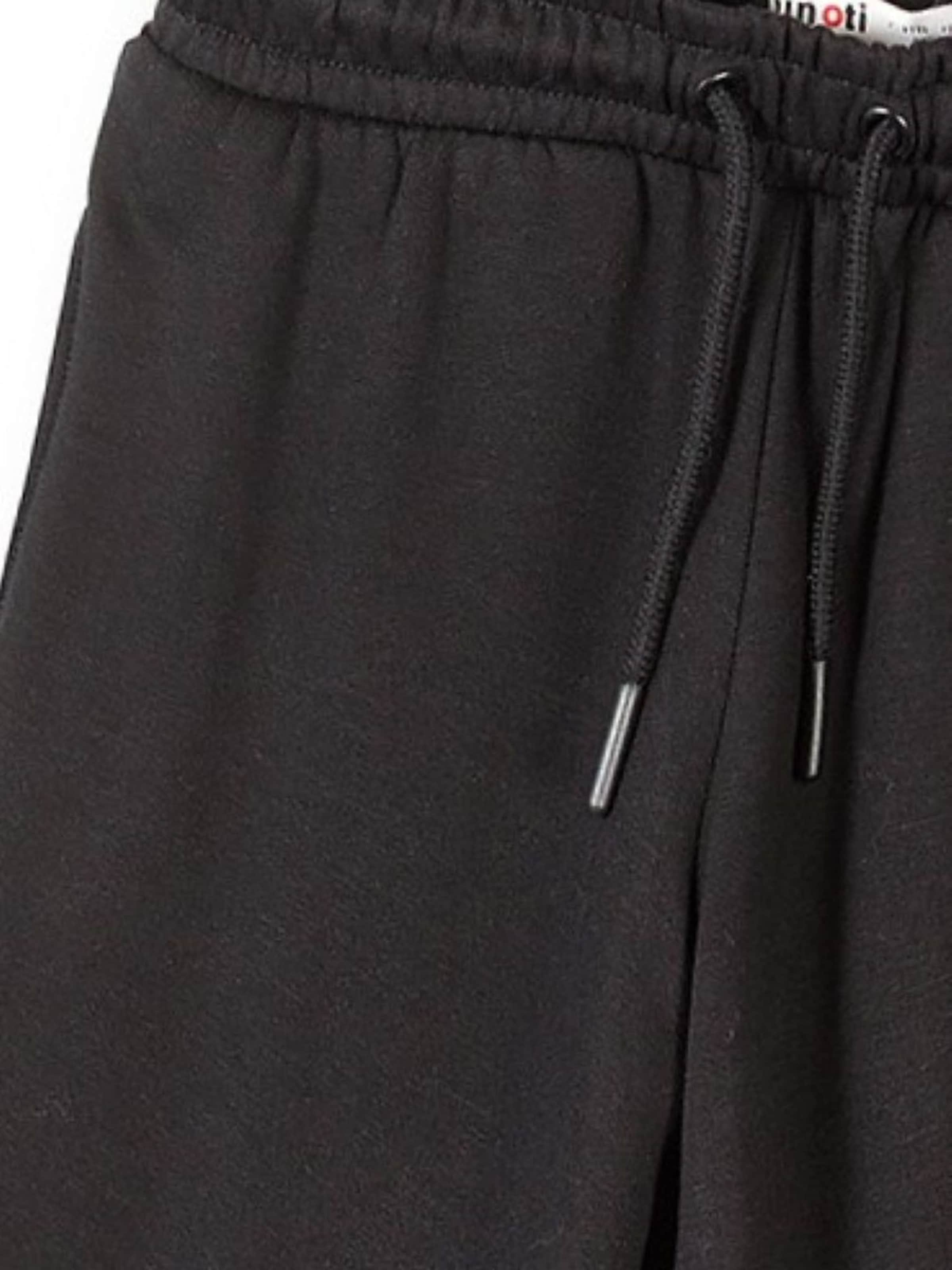 Regular Pantaloni de la MINOTI pe negru