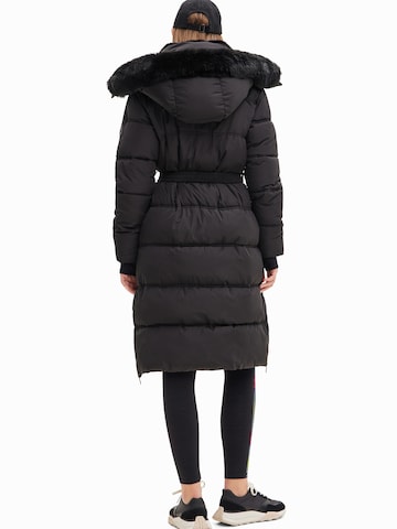 Desigual Зимнее пальто в Черный