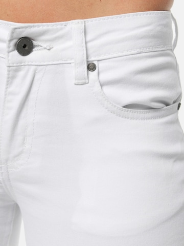Tazzio Skinny Jeans 'F111'‌ in Weiß