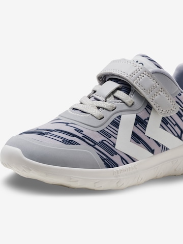 Hummel Sneaker in Grau