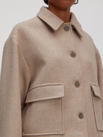 EDITED Tussenjas 'Jen' in Beige