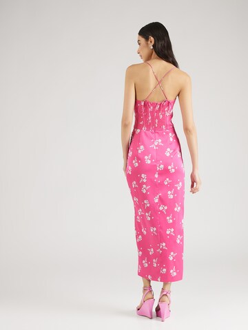 Robe de cocktail Bardot en rose