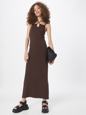 Robe 'Nina' WEEKDAY en marron