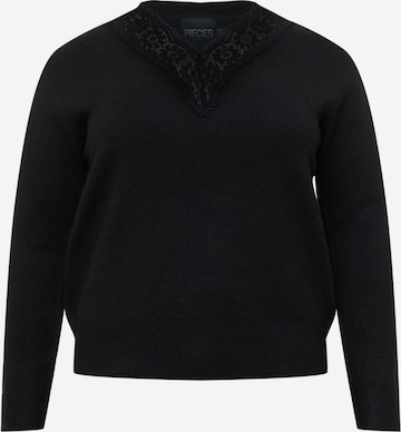 Pullover 'FASCHA' di PIECES Curve in nero: frontale