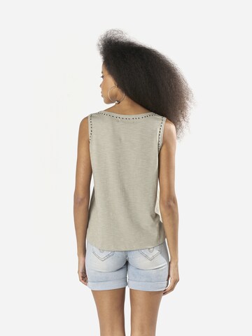 Top di KOROSHI in verde