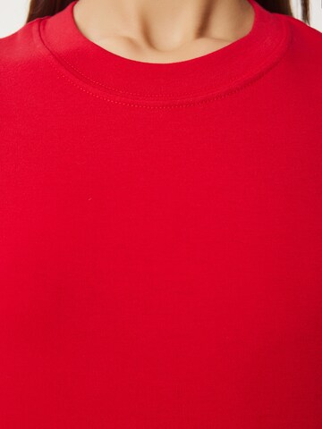 T-shirt Happiness İstanbul en rouge