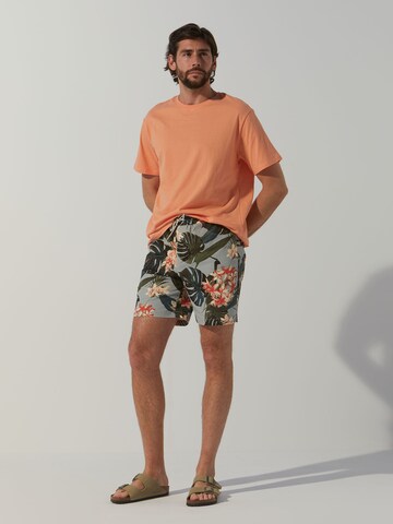 ABOUT YOU x Alvaro Soler Board Shorts 'Tiago' in Green