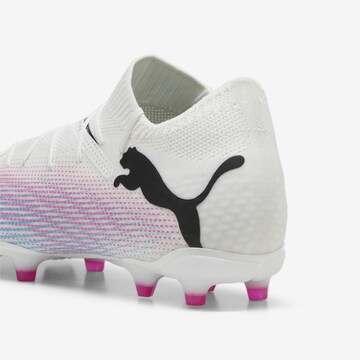 Ghete de fotbal 'Future 7 Pro' de la PUMA pe alb