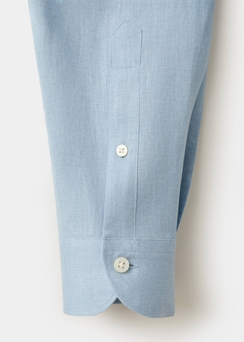 MANGO MAN Regular fit Button Up Shirt in Blue