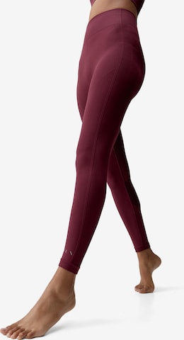 Born Living Yoga Leggings ' Keren ' in Rood: voorkant