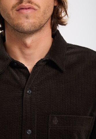 Volcom Comfort Fit Hemd 'Fostered II' in Braun