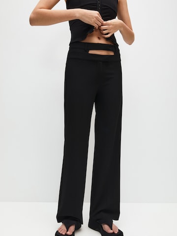 Pull&Bear Regular Hose in Schwarz