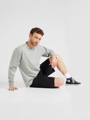 Carhartt WIP Póló 'Chase' - szürke