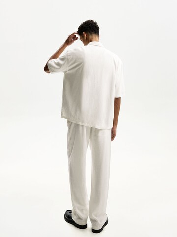 Bershka Comfort fit Overhemd in Wit