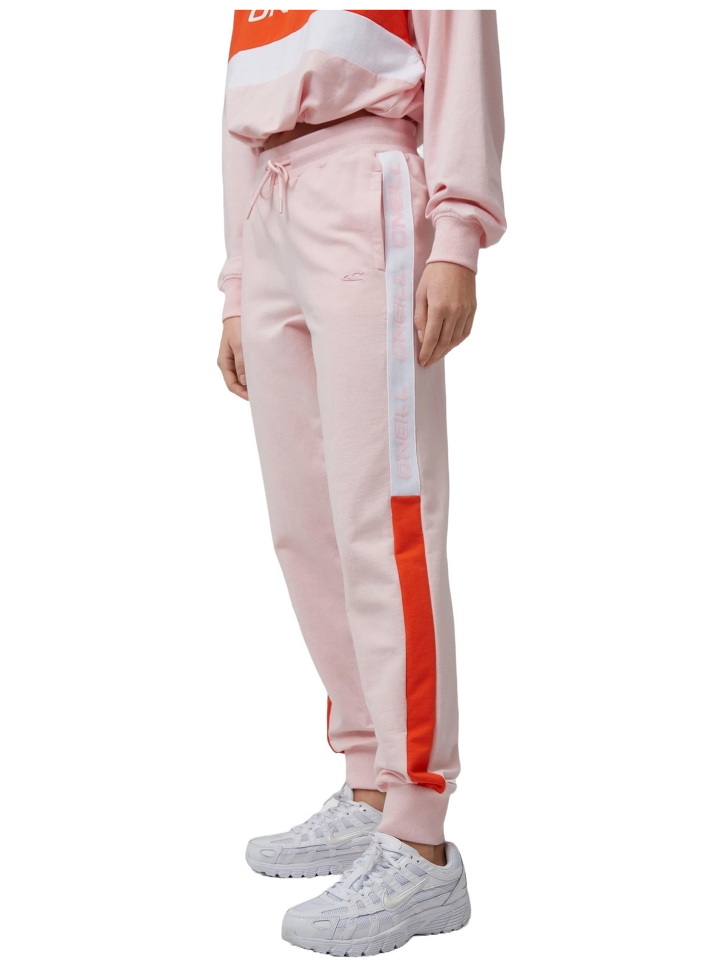 regular Pantaloni sportivi 'O'Neill Athleisure' di O'NEILL in rosa