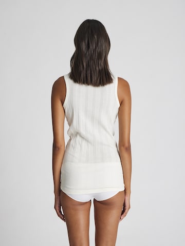 Maillot de corps 'Alberte' Gai+Lisva en blanc