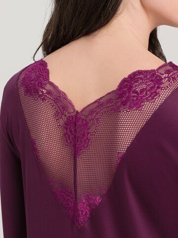 Chemise de nuit 'Lovis' Hanro en violet