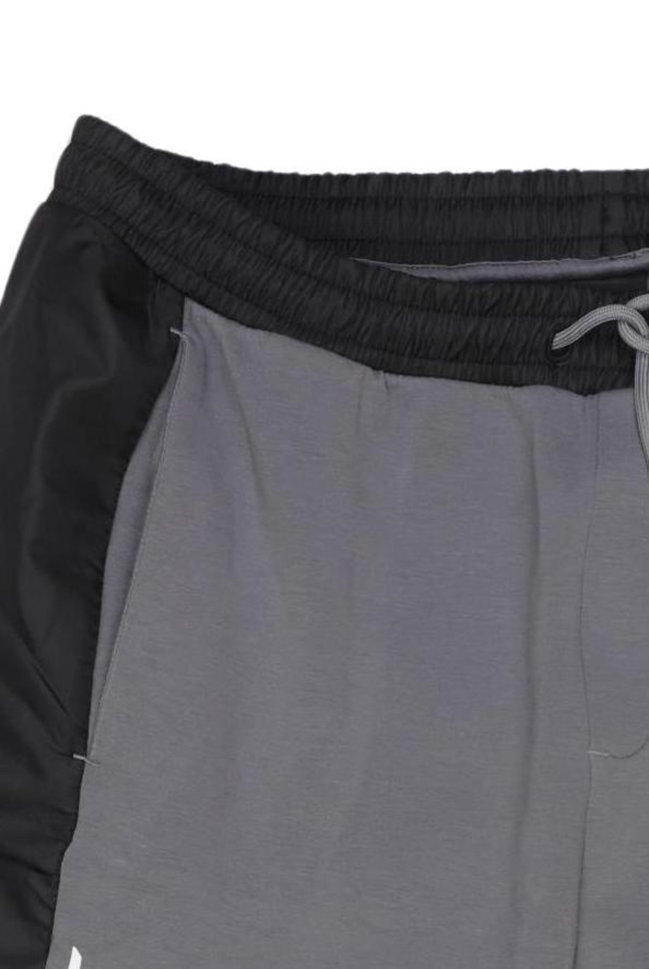 BOSS Green Shorts in 35-36 in Grey