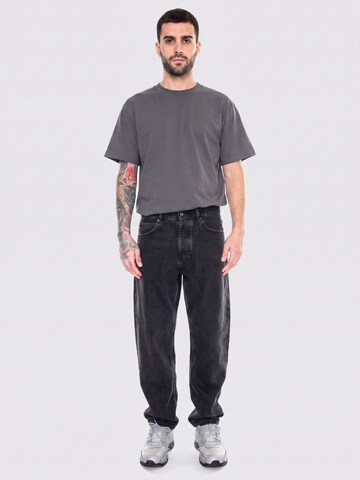 Carhartt WIP Baggy Jeans in Zwart