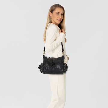 Borsa a spalla 'Elda' di Campomaggi in nero