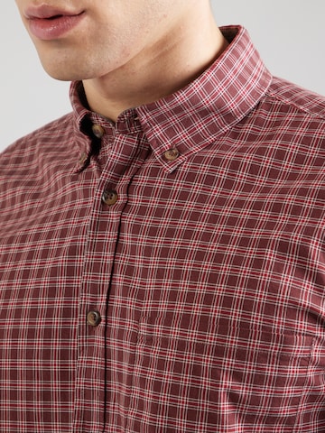 Coupe regular Chemise s.Oliver en rouge