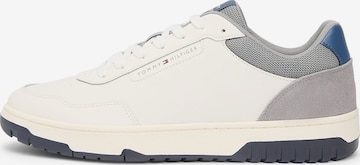 TOMMY HILFIGER Sneakers laag in Wit: voorkant