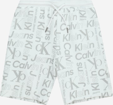 Regular Pantaloni de la Calvin Klein Jeans pe alb: față