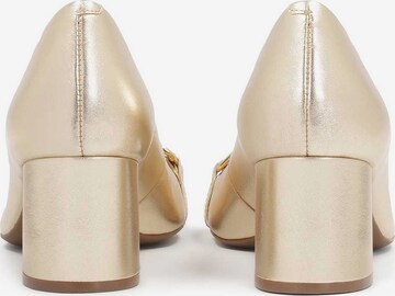 Kazar Pumps in Gold