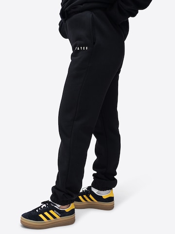 TATES Tapered Workout Pants in Black