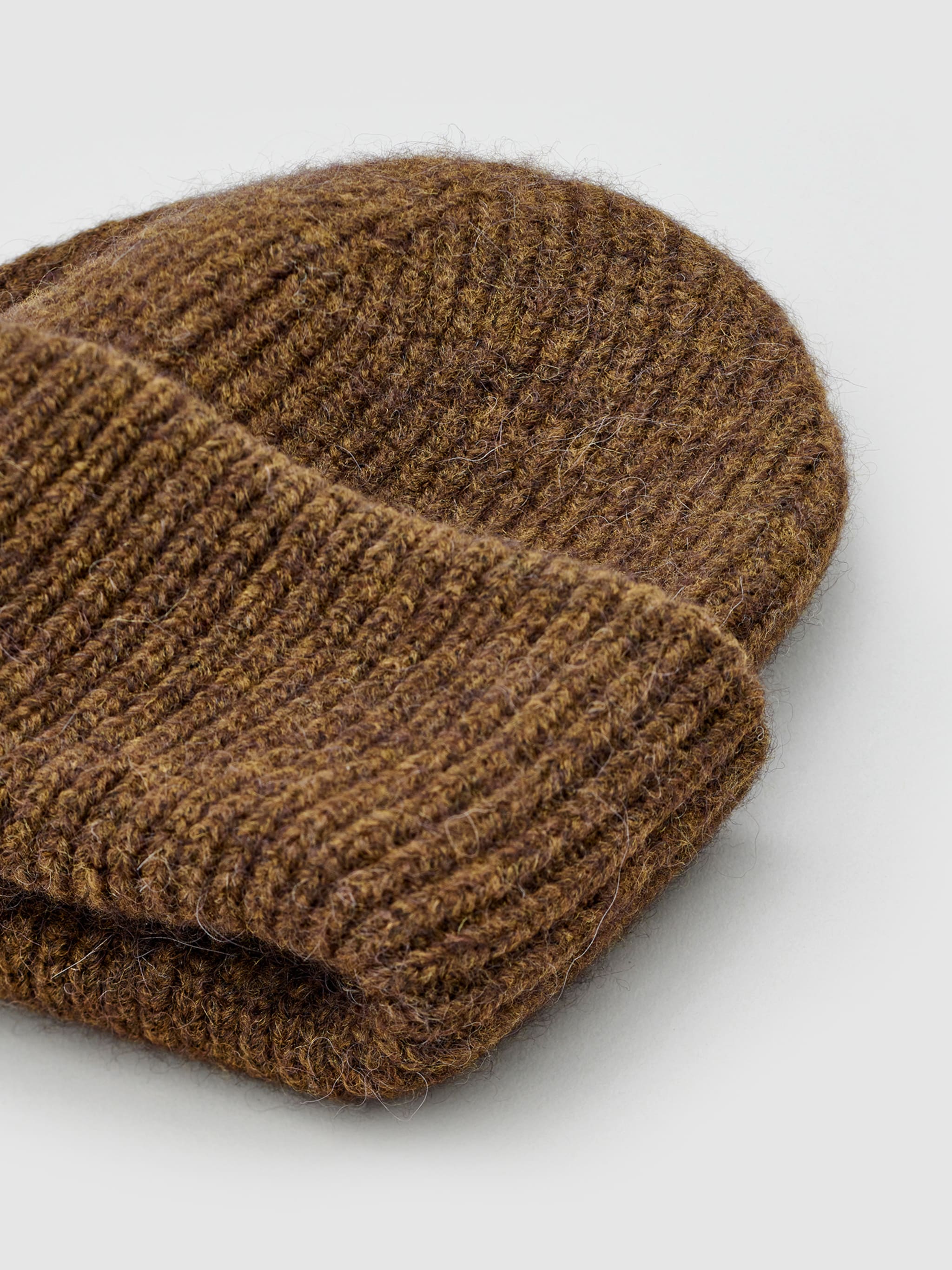 EDITED Produkte Mütze 'Reza' grün