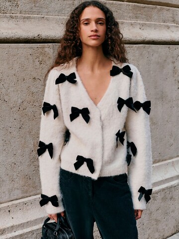 Next Kofta i beige: framsida