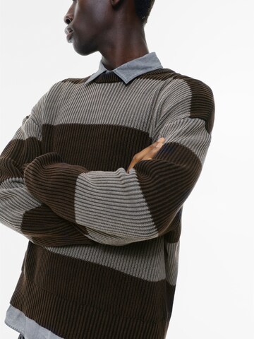 Pull&Bear Pulover | siva barva