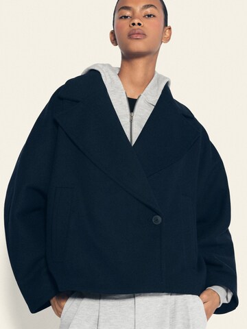 Bershka Between-season jacket in Blue: front