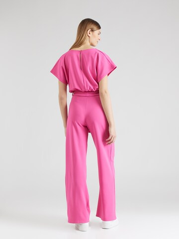 SISTERS POINT - Jumpsuit en rosa