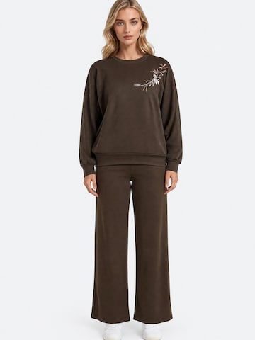 Lady Bersan Leisure suit in Brown